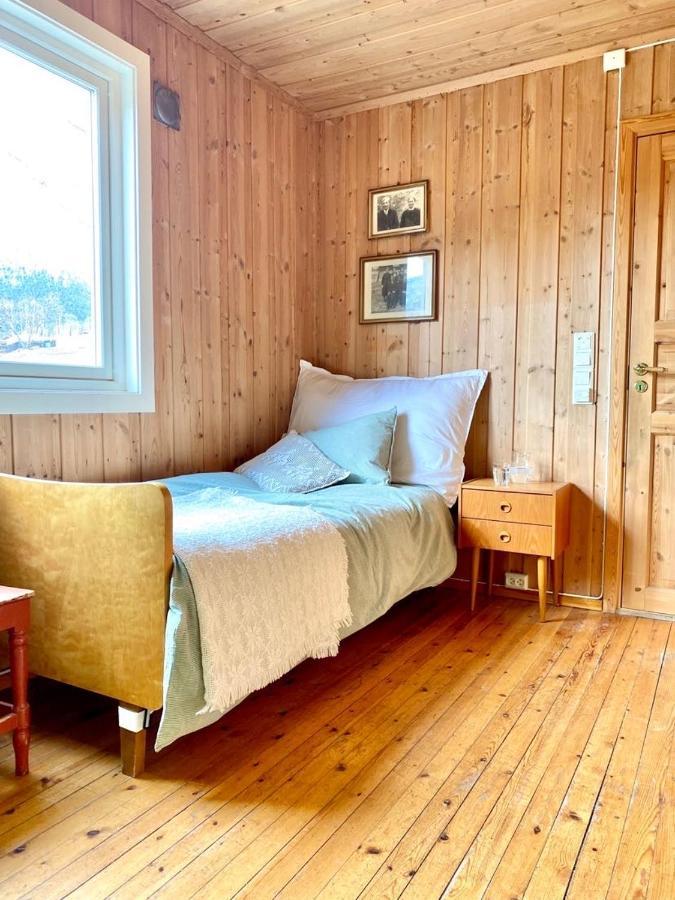 Stort Og Autentisk Hus I Skjak - Kort Vei Til Lom! 外观 照片