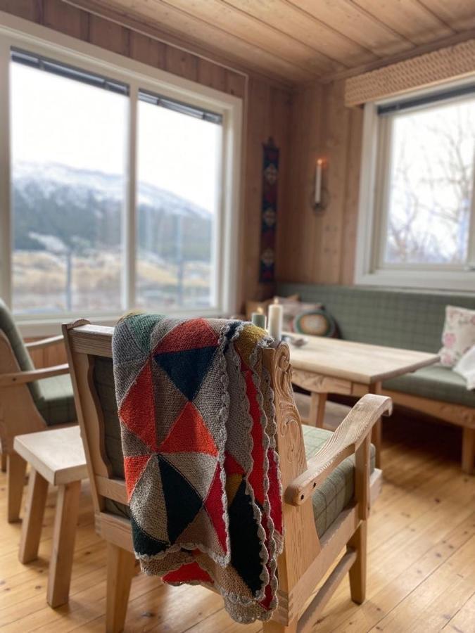 Stort Og Autentisk Hus I Skjak - Kort Vei Til Lom! 外观 照片
